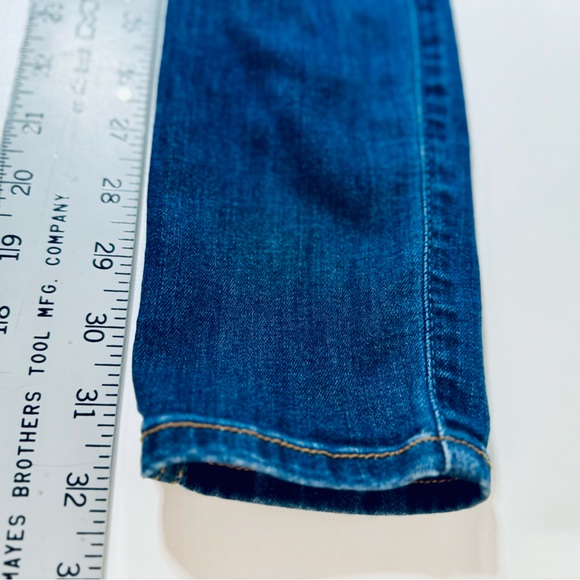 Hollister High Rise Super Skinny Medium Wash Distressed Jeans SZ 26x32 LIKE NEW - Picture 15 of 16